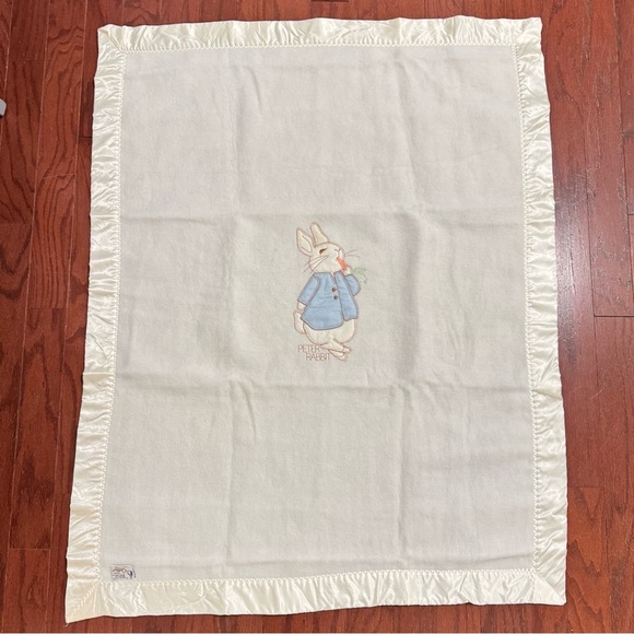 Vintage Quiltex Beatrix Potter Peter Rabbit Blanket - Picture 2 of 5